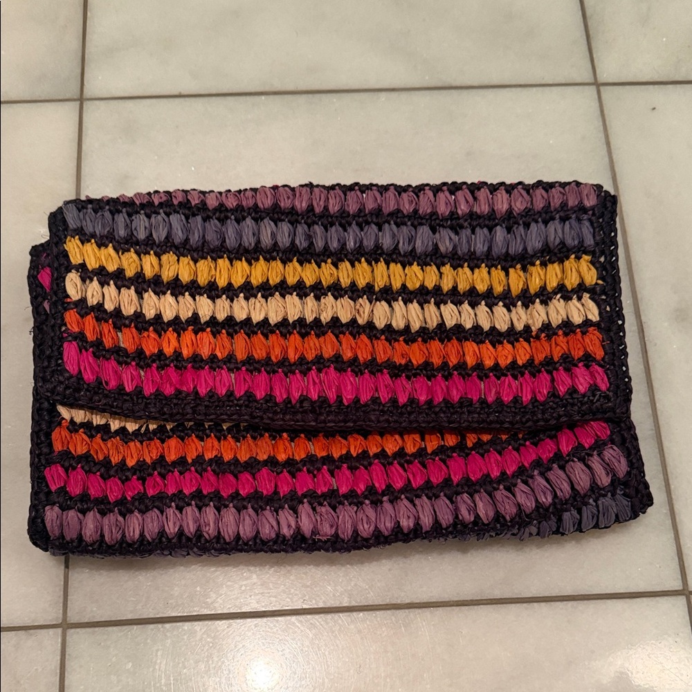 Mar y Sol Woven Clutch